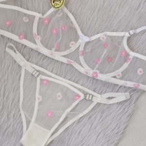 بابونه سفیدشکوفه صورتی